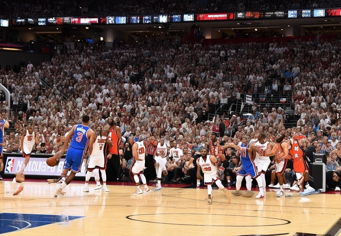 2019 NBA热火尼克斯巅峰对决：激情火花碰撞回顾(图1)